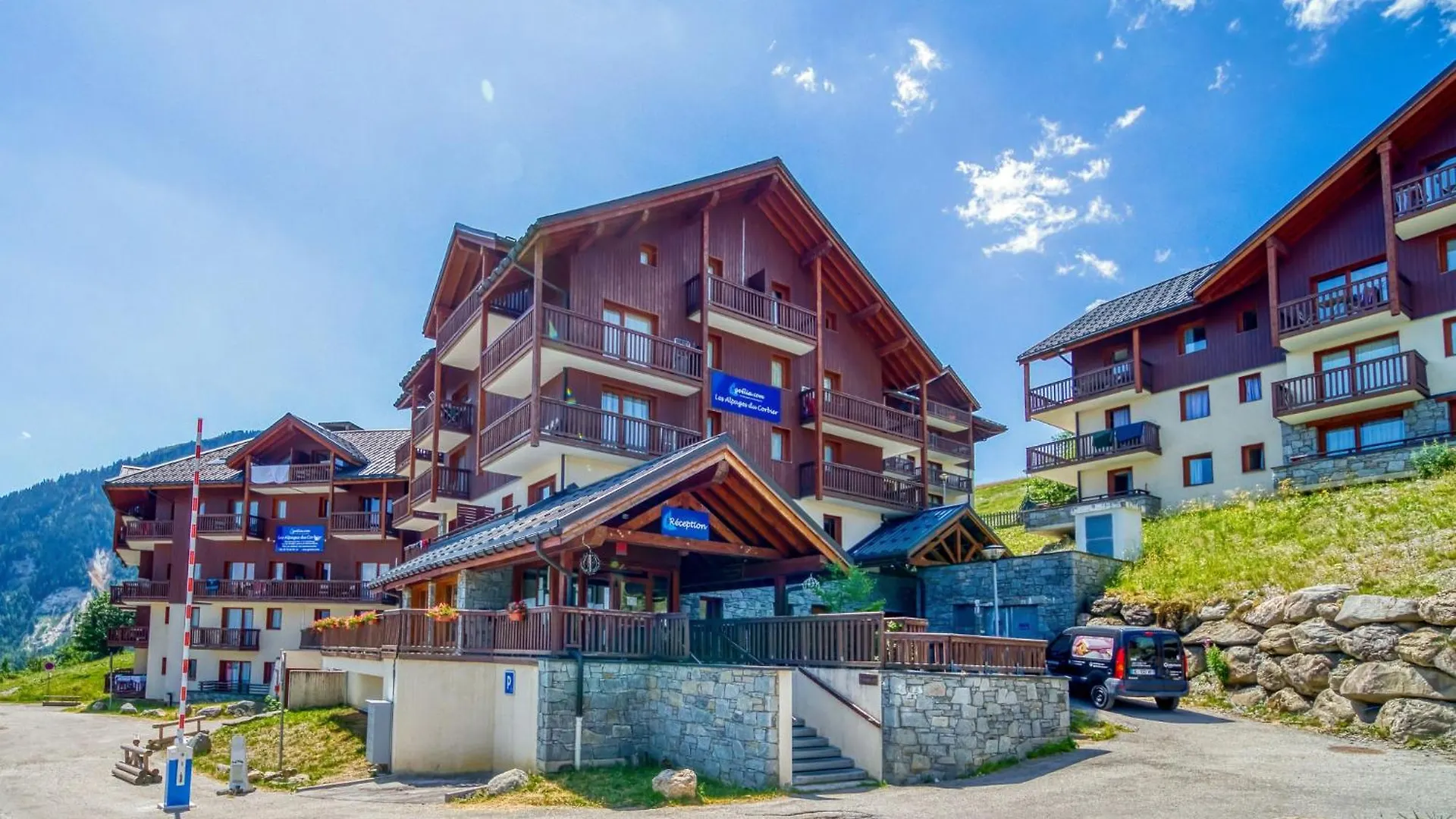 Apartment Les Alpages Du Corbier-1 By Interhome 勒克比尔 0*,