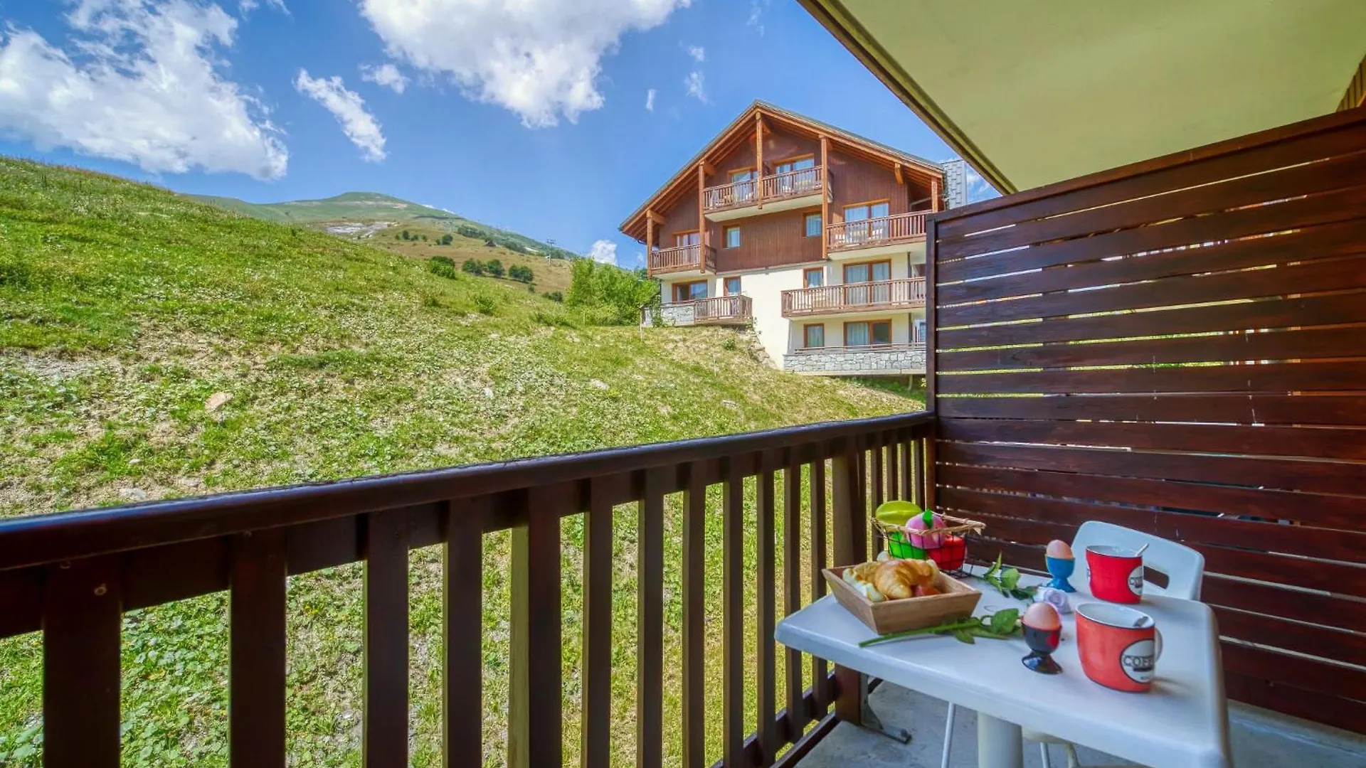 Apartment Les Alpages Du Corbier-1 By Interhome 勒克比尔